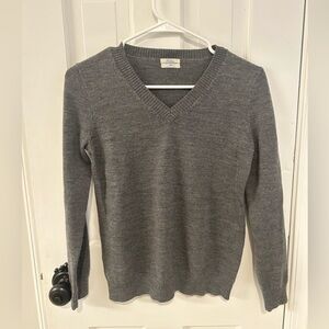 100% Merino Wool Madewell Wallace Gray V-Neck Women's Sweater